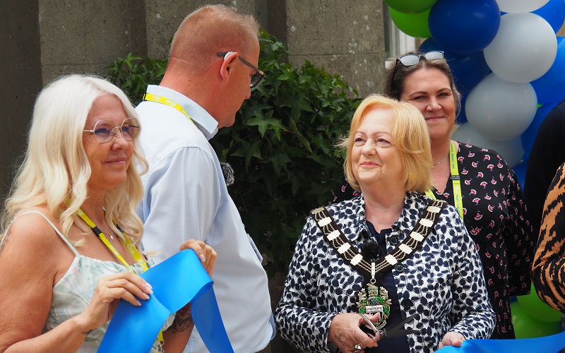 Operations Director Ricky Holland and Cllr Debbie Mason, the Mayor of Rushcliffe, at the ribbon cutting ceremony.