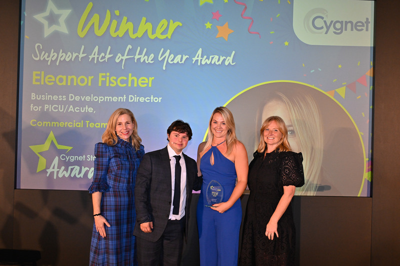 eleanor accepting her award