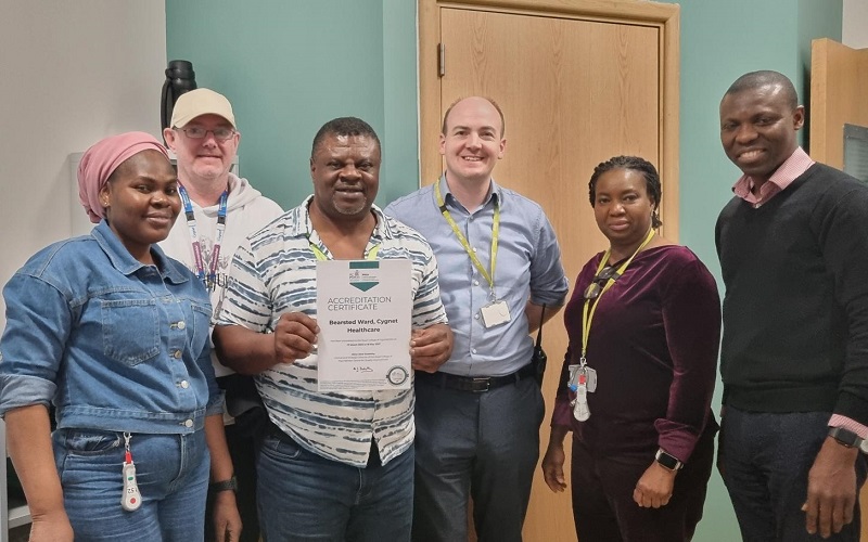 The Bearsted Ward team with their QNPICU accreditation